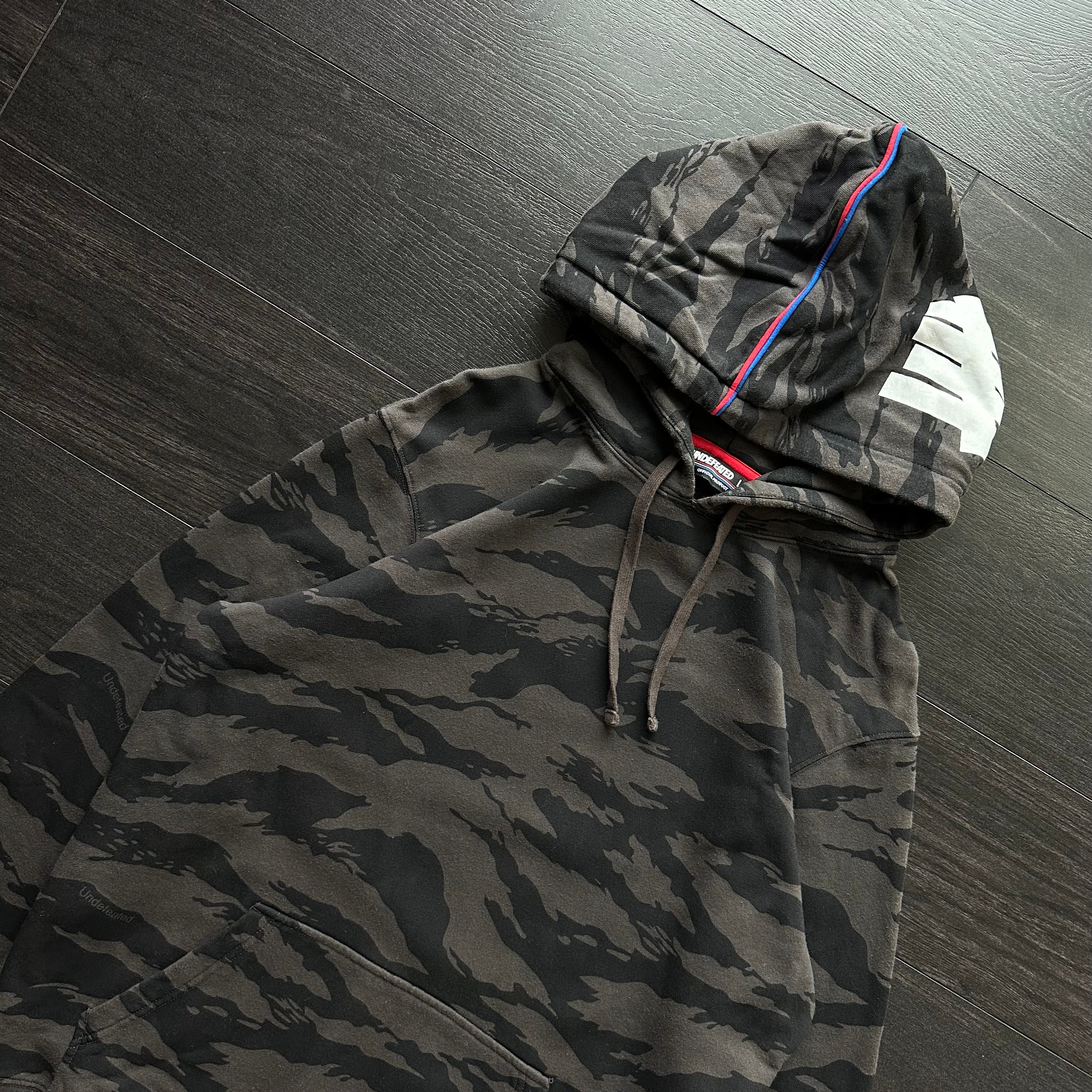 Black tiger 2024 camo hoodie